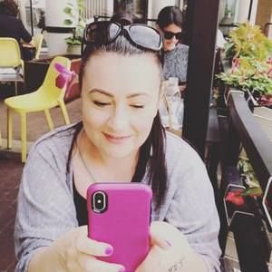 Meet your Posher, Monica